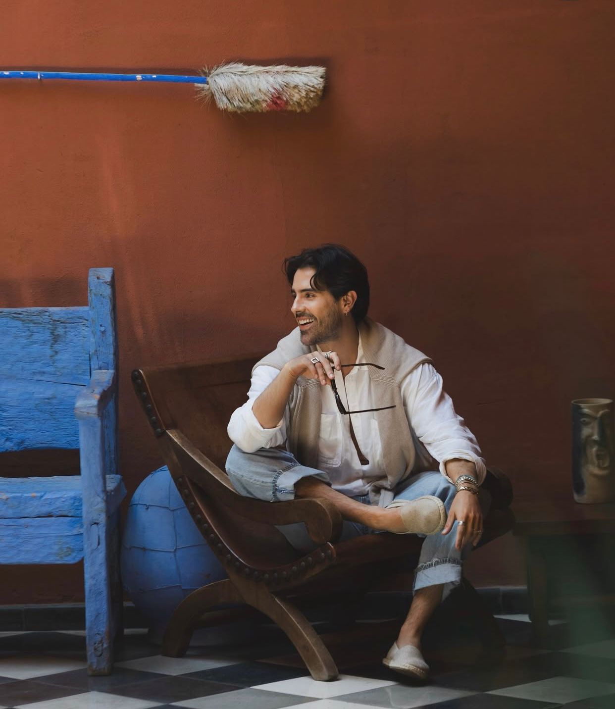 <em>Javier Castañeda R,</em>